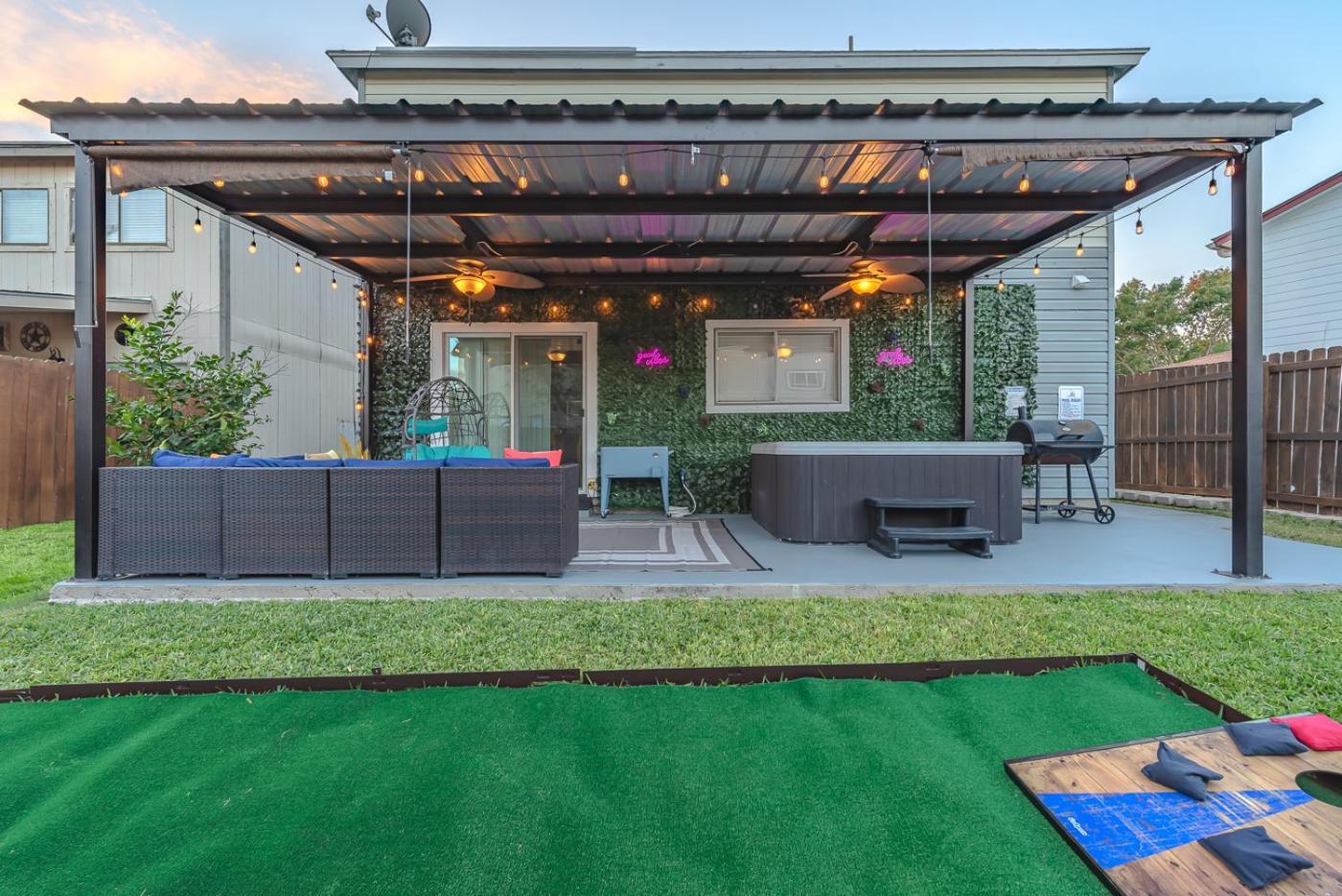 Сasa de vacaciones Gameroom, Bbq & Hot-tub By Lackland & Seaworld San Antonio