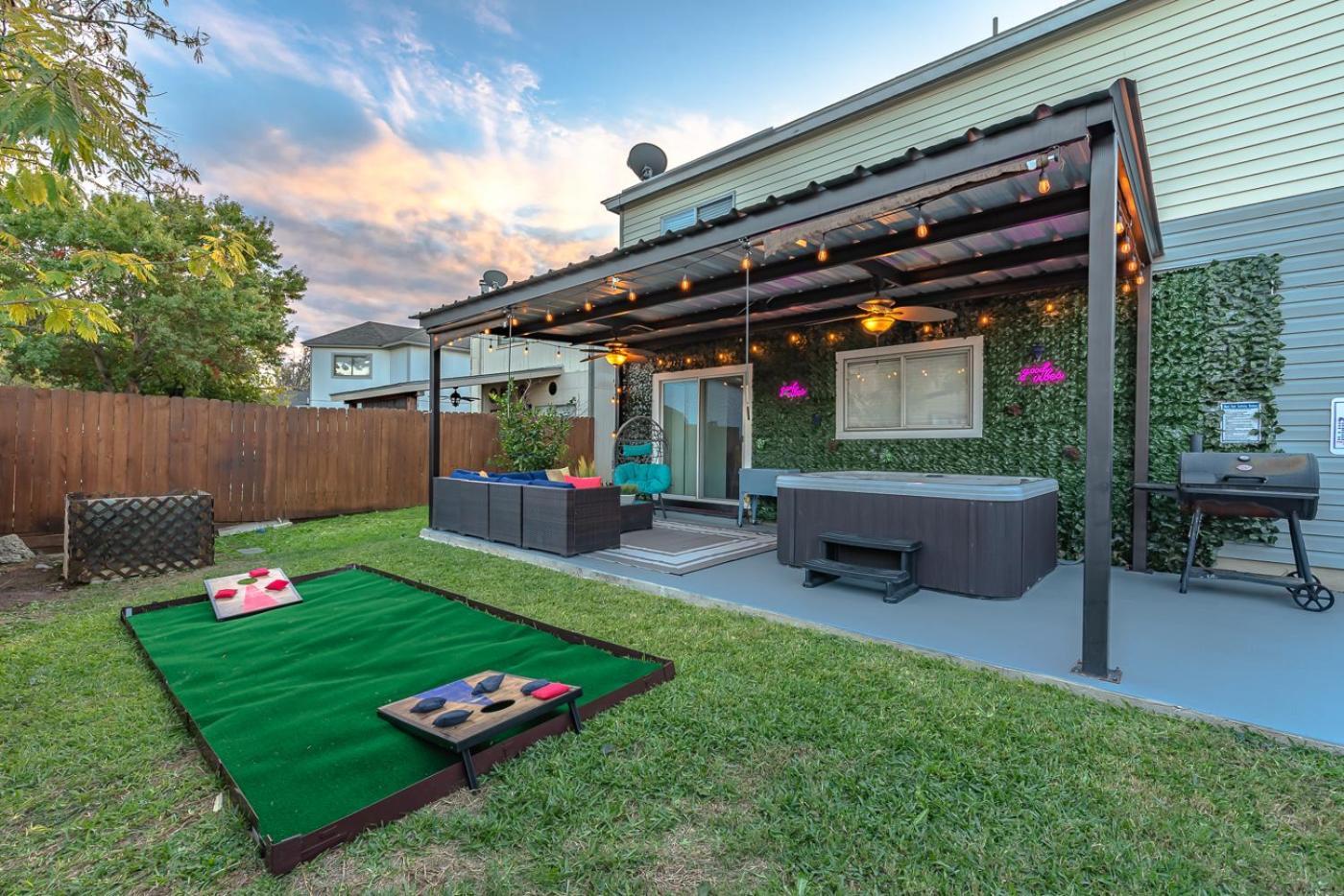 Gameroom, Bbq & Hot-tub By Lackland & Seaworld Сasa de vacaciones San Antonio